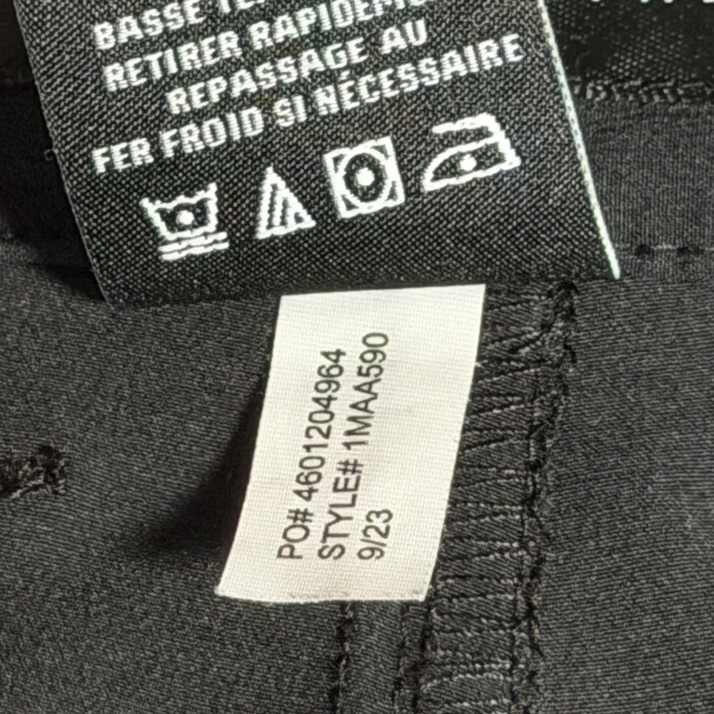 TravisMathew Beck Mens Golf Shorts Dark Grey Charcoal 40 1MAA590 Stretch